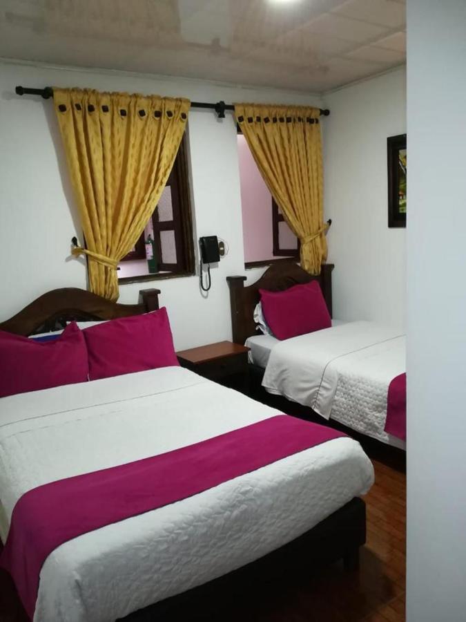 Hostal Internacional Bogotá Extérieur photo